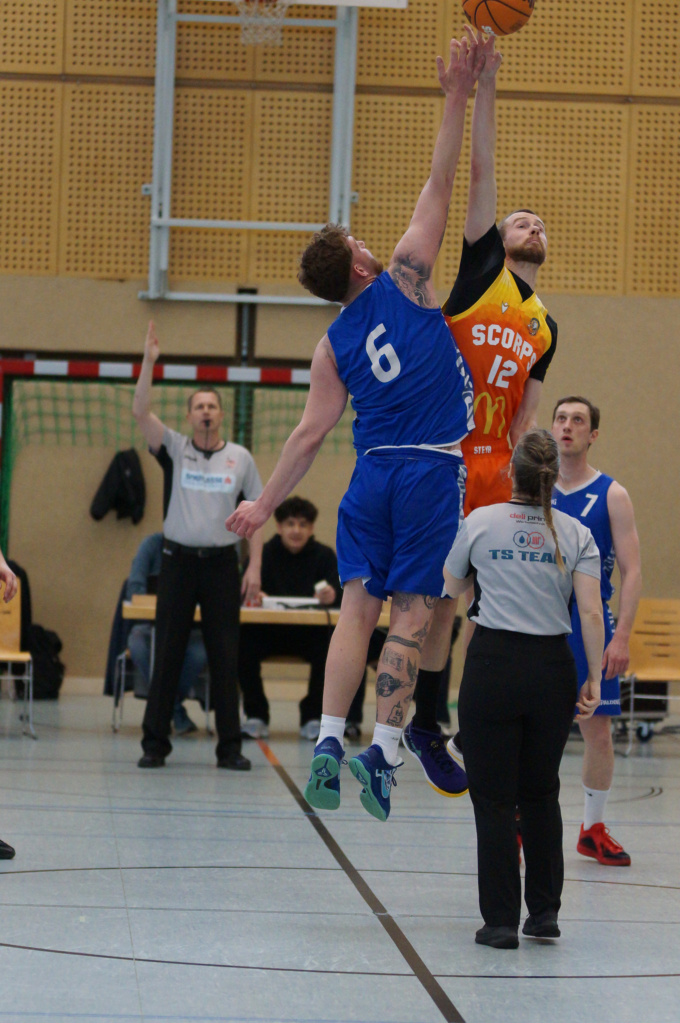 Iron Scorps vs. Swans